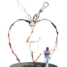 big apple scullpture